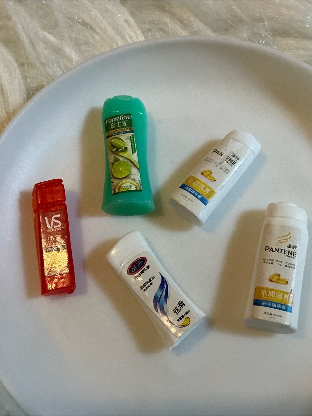 Five piece miniature shampoo/conditioner dollhouse bathroom shower accessories